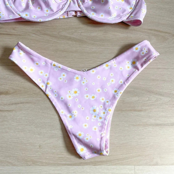 Koana Nova Swimsuit SET Underwire Bra High Cut Bottoms Pink Daisy  Size L/M - Picture 11 of 13